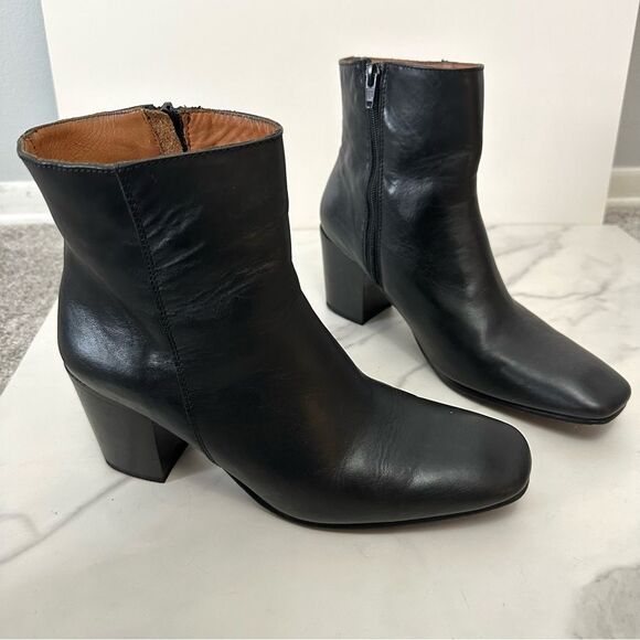 Charleston Shoe Co. Black Leather Drake Ankle Heeled Bootie Size 10 Date Party - Picture 3 of 16